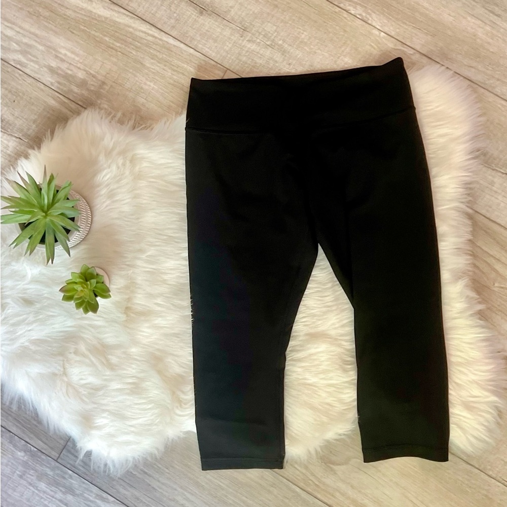 LULULEMON | Black, Cropped Classic Wunder Leggings (8)